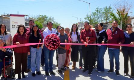 Avanza transformación urbana al poniente de Nuevo Laredo; entrega alcaldesa Carmen Lilia Canturosas obras de repavimentación