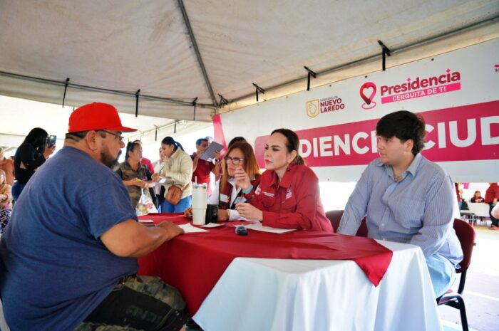 Gobierno de Nuevo Laredo lleva atención directa a familias de Nueva Era con “Presidencia Cerquita de Ti”