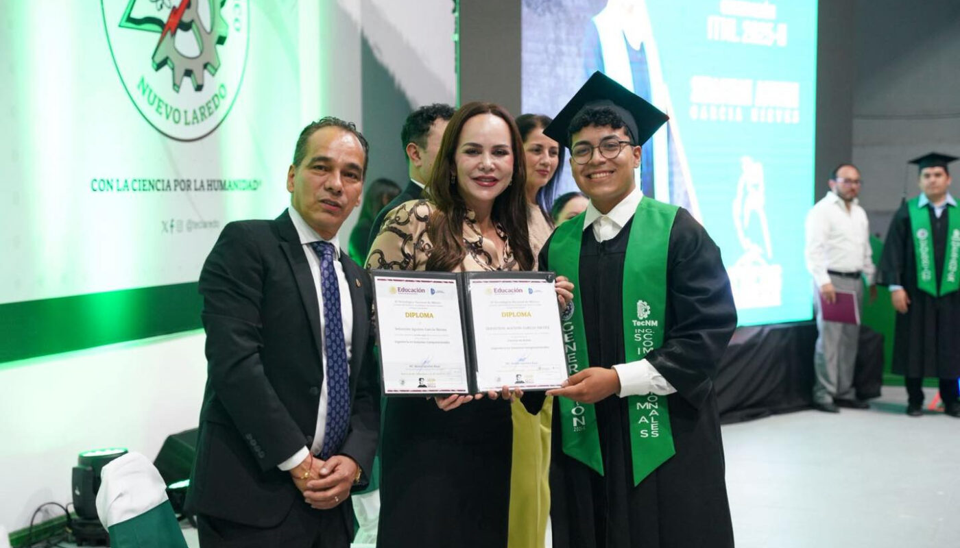 Reitera alcaldesa Carmen Lilia Canturosas compromiso con la juventud y la educación en graduación del Tec de Nuevo Laredo Reitera alcaldesa Carmen Lilia Canturosas compromiso con la juventud y la educación en graduación del Tec de Nuevo Laredo