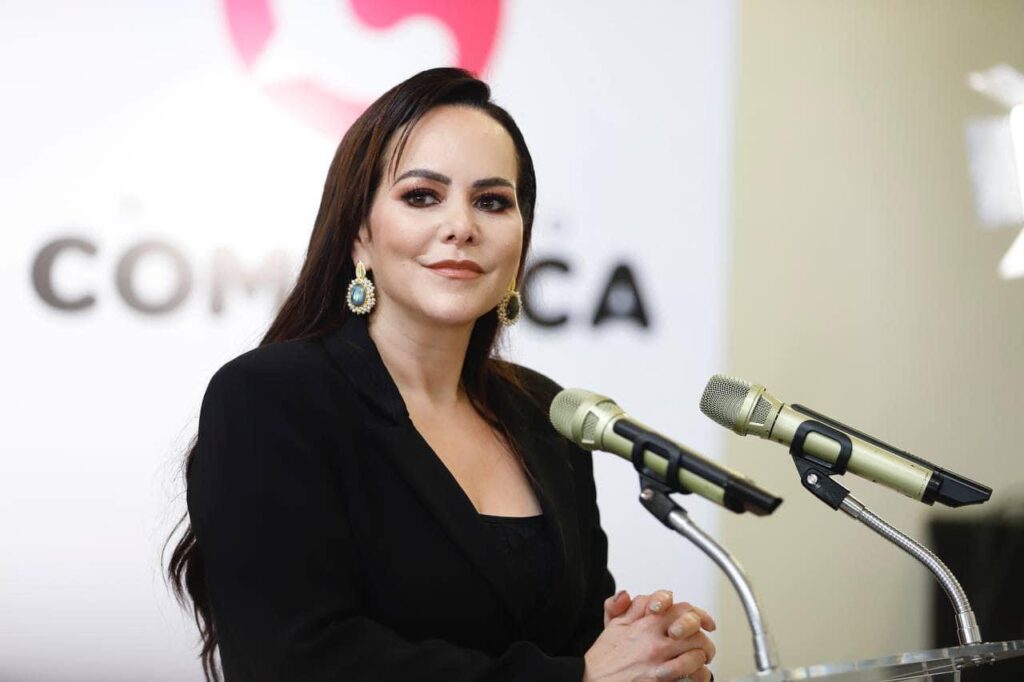 Carmen Lilia fortalece medidas para consolidar el Nuevo Laredo seguro Carmen Lilia fortalece medidas para consolidar el Nuevo Laredo seguro