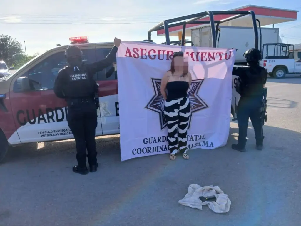 Aseguran arma y detienen a mujer en Aldama, Tamaulipas Aseguran arma y detienen a mujer en Aldama