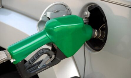 Gobierno publica lista de gasolineras fuera del acuerdo del diésel