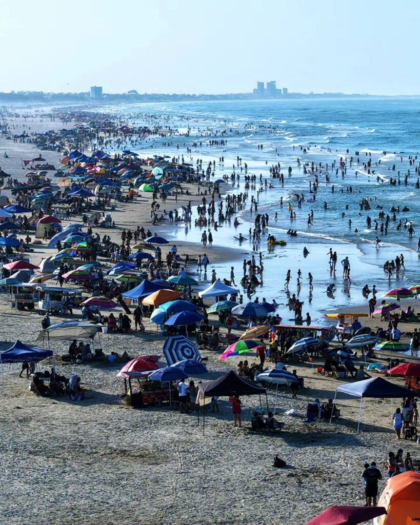 Playa Miramar roza los 1.2 millones de visitantes este verano