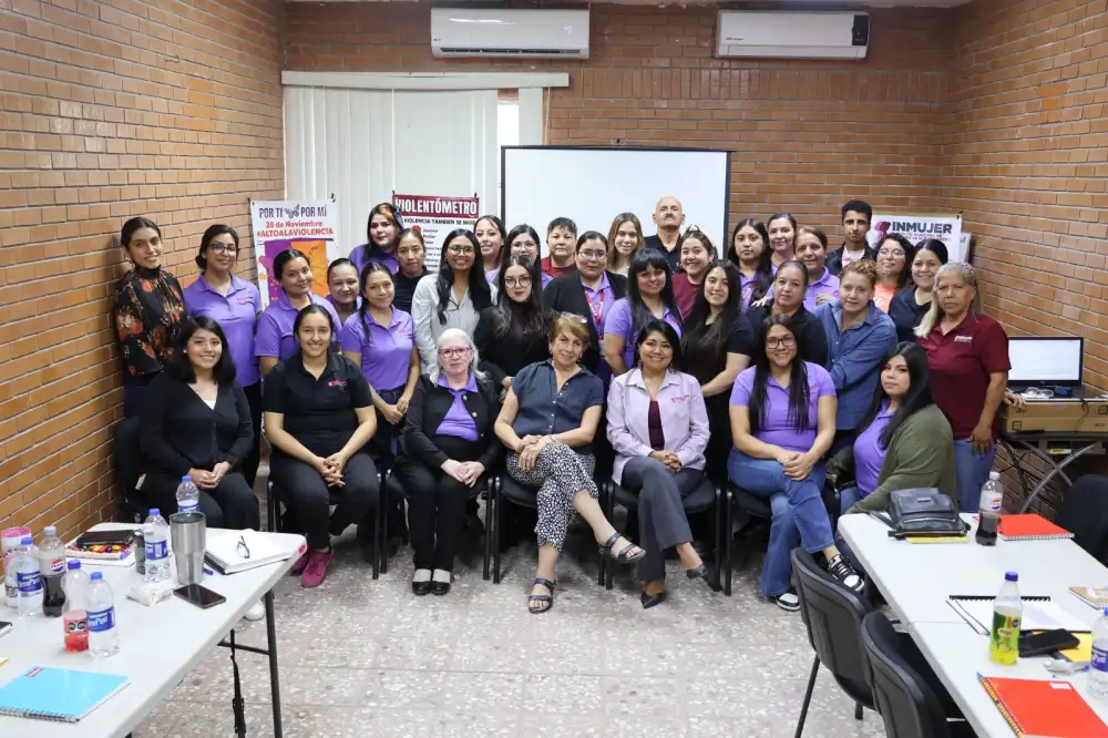 Carmen Lilia Canturosas mantiene red de atención para mujeres ante violencia Carmen Lilia Canturosas mantiene red de atención para mujeres ante violencia