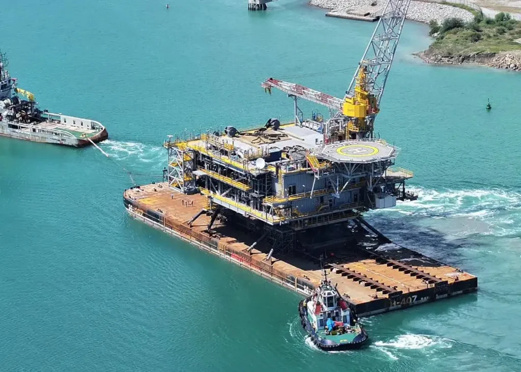 Plataforma Shell Manatee concluye construcción en Altamira