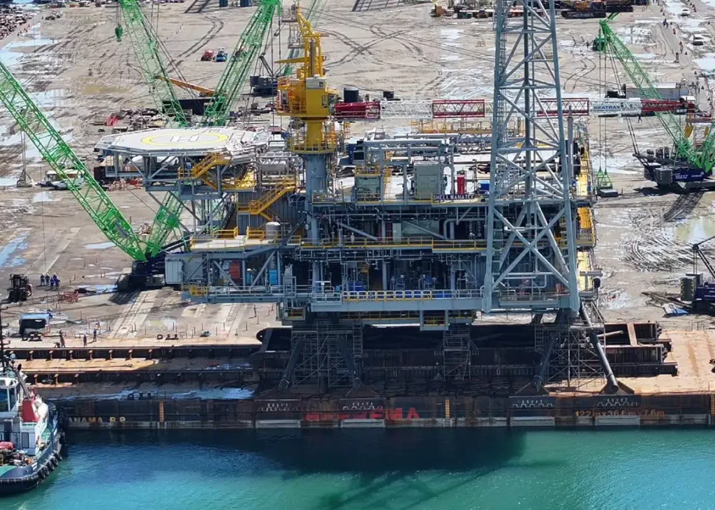 Plataforma Shell Manatee concluye construcción en Altamira
