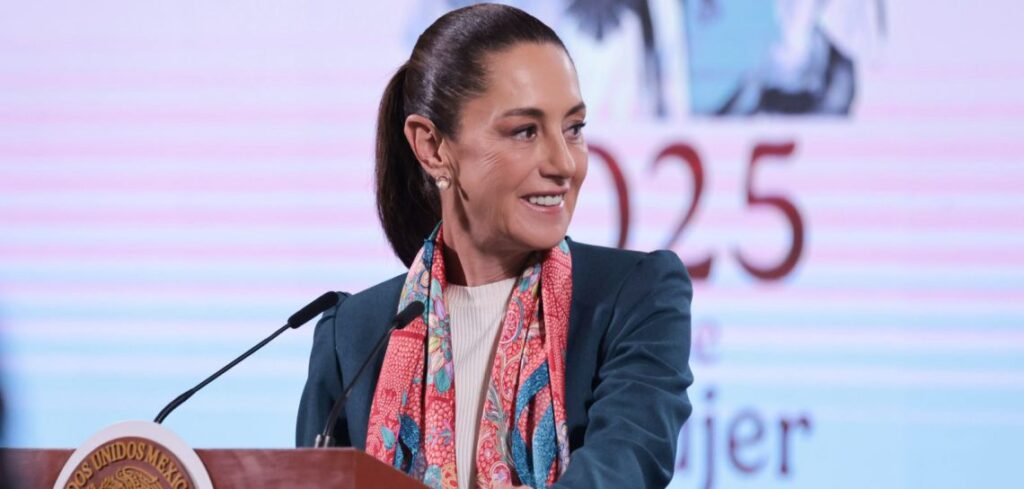Sheinbaum defiende reforma para limitar doble nacionalidad en cargos ejecutivos Sheinbaum defiende reforma para limitar doble nacionalidad en cargos ejecutivos