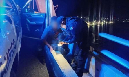 Guardia Estatal auxilia a hombre en situación de riesgo en Puente Tampico